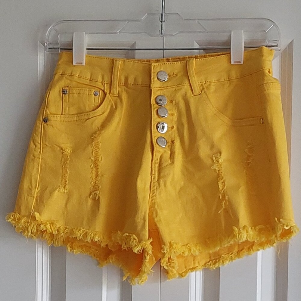 COCO Fashion Golden Yellow Button Fly Distressed Fringed Shorts Women's Size M